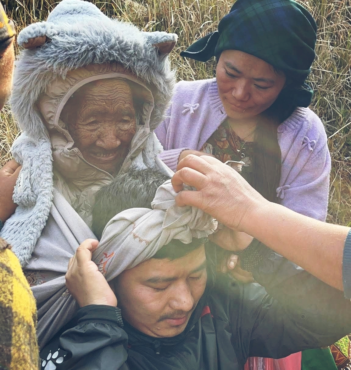 रोल्पामा १०६ वर्षीया बृद्धा पुनी घर्तीनीद्वारा मतदान